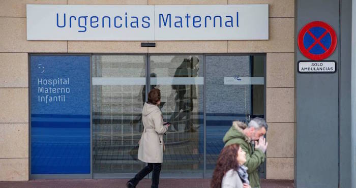 Niña de 11 años da a luz a un bebé de su hermano de 14