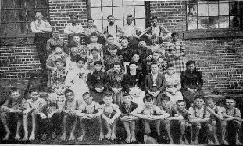 Los huérfanos de Duplessis