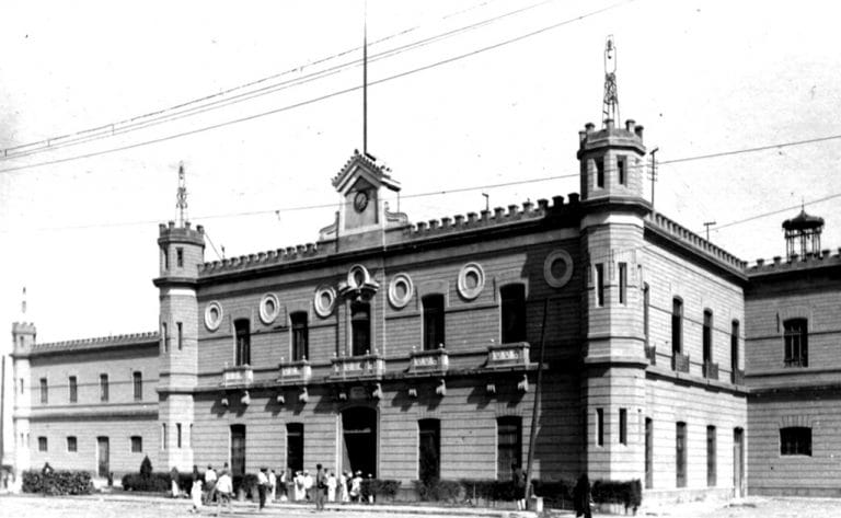 El palacio negro