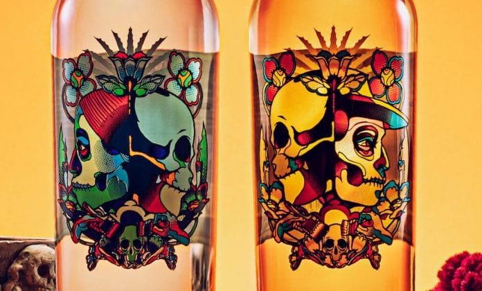 Botella de tequila conmemora tradición Maya del Día de Muertos