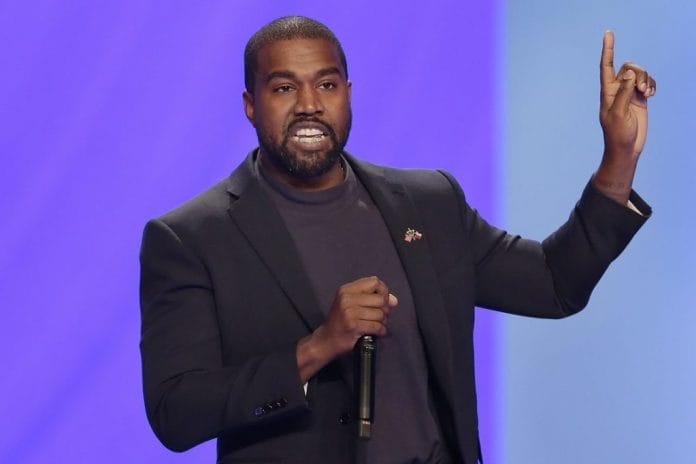 Kanye West 'revive' a su suegro para darle una sorpresa a Kim Kardashian