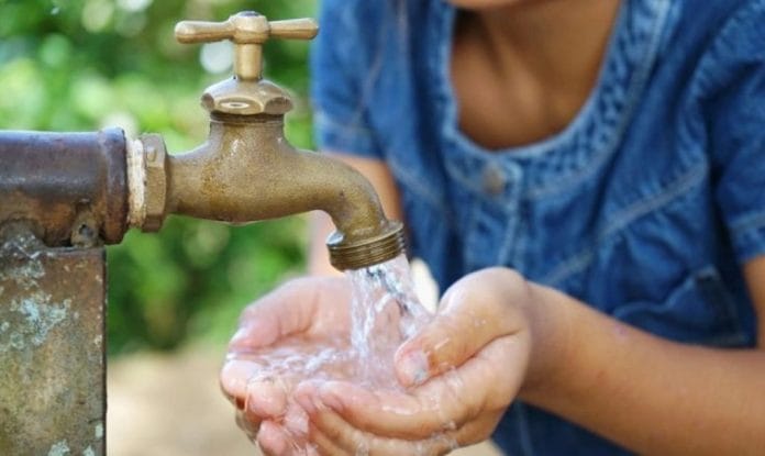 Reportan cobros excesivos de agua potable en Mérida
