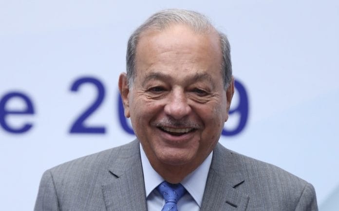 Carlos Slim evoluciona favorablemente tras dar positivo a Covid-19