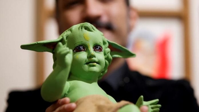Convierten al Niño Dios en Baby Yoda; recibe críticas (fotos)