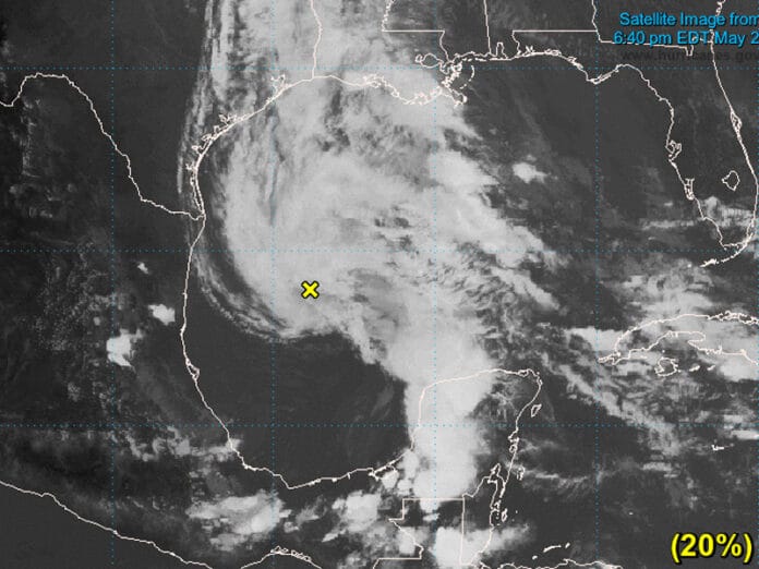 Vigilan zona de baja presión en el Golfo; podría convertirse en ciclón