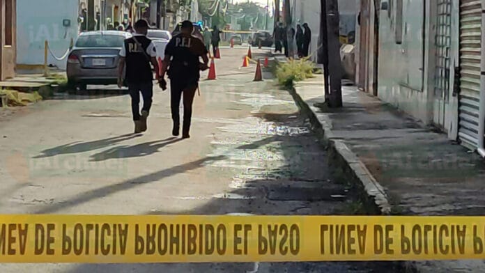 Mérida: Ex militar se dispara el rostro sobre la escarpa de su casa