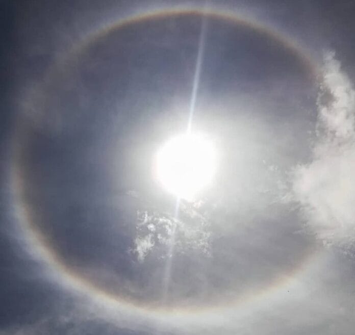 Halo solar sorprende a los yucatecos (FOTO)
