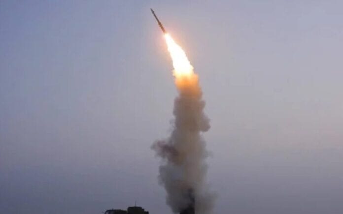 8 misiles a Corea del Norte