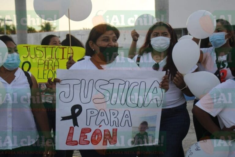 ¡Justicia! Habitantes marchan para exigir justicia por Leonel
