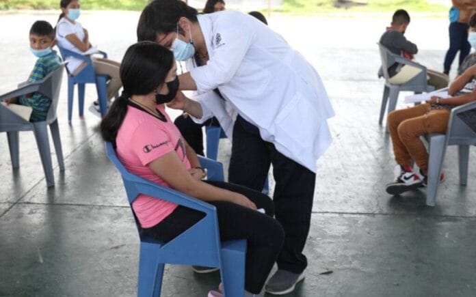 Vacunación para adolescentes en Yucatán