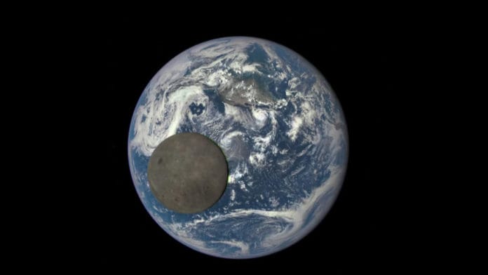 NASA: Así se ve el lado oscuro de la luna desde el espacio (VIDEO)