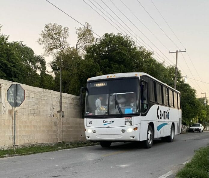 Se quejan en redes del transporte público de la ruta Cacalchén - Mérida