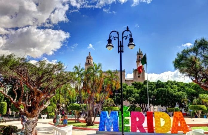 Hallan sin vida a un extranjero en un hotel de Mérida