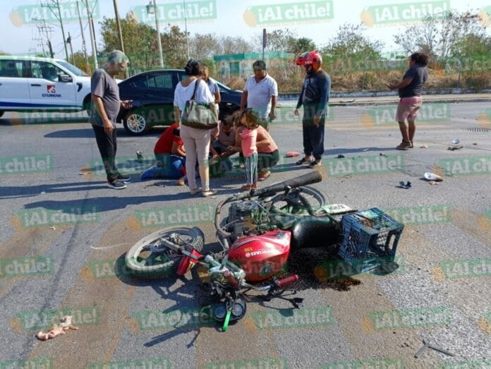 Mujer acaba en el hospital luego de un accidente en moto en Ciudad Caucel