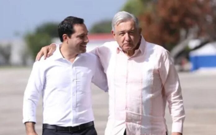 López Obrador sufrió un desmayo en Mérida
