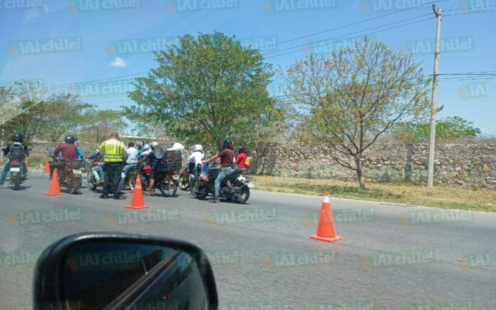 Motociclistas ya no podrán a subir a puentes del periférico de Mérida