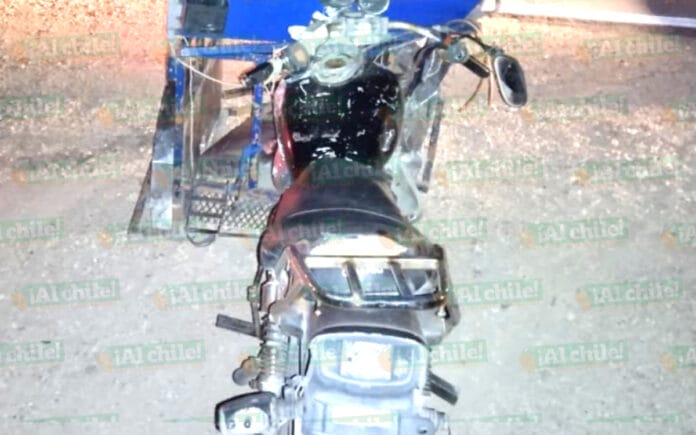 Conductor se estrella contra mototaxi en las calles de Umán;  la pasajera resultó lesionada