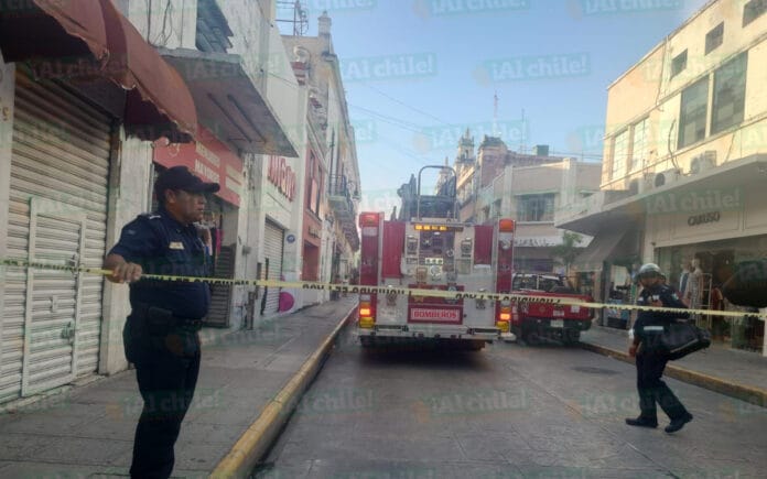 Se incendia tienda de ropa en el centro de Mérida