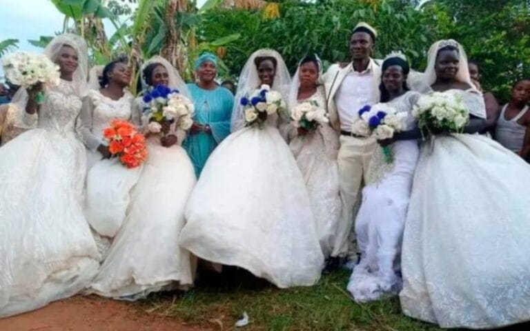 Hombre se casa con 7 mujeres y quiere más