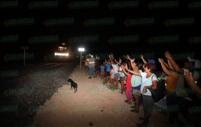 Pobladores de Maxcanú esperaron la llegada del Tren Maya al municipio