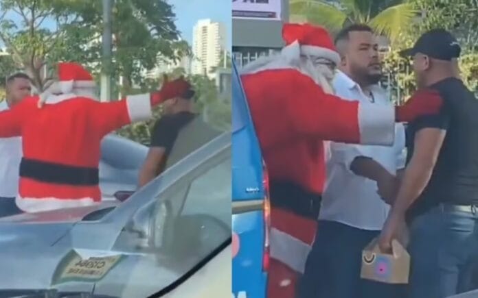 Santa Claus evita pelea callejera entre dos automovilistas molestos y los premia con regalos
