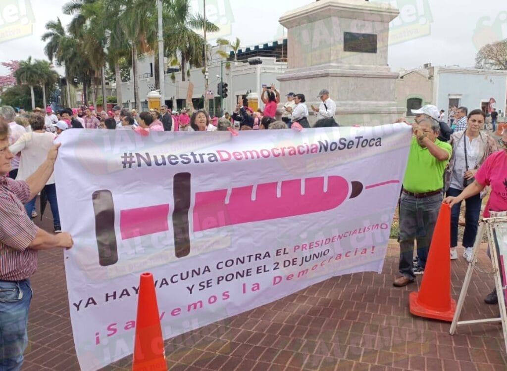 Yucatán. Realizan marcha por la democracia en Mérida: “¡Queremos democracia!"
