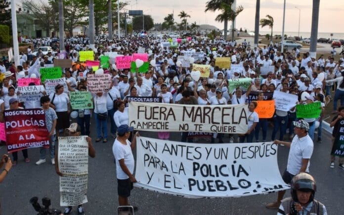 Otra marcha en Campeche: piden la renuncia de la gobernadora y la secretaria de la SPCS