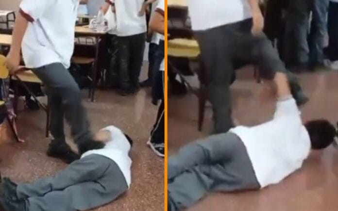 VIDEO. Funan en redes a chavito que pateó brutalmente a su compañero con discapacidad