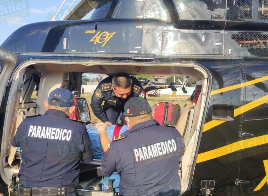 Jóvenes paramédicas de Valladolid son llevadas en helicóptero a un hospital de Mérida (1)