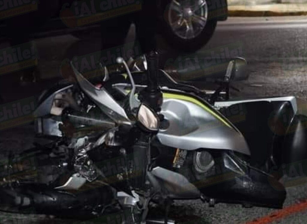Motorista se vuela alto, destroza su moto y termina en el hospital de Progreso