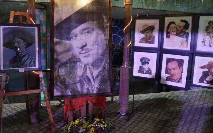 Realizan tributo a Pedro Infante por su aniversario luctuoso en un hotel de Mérida