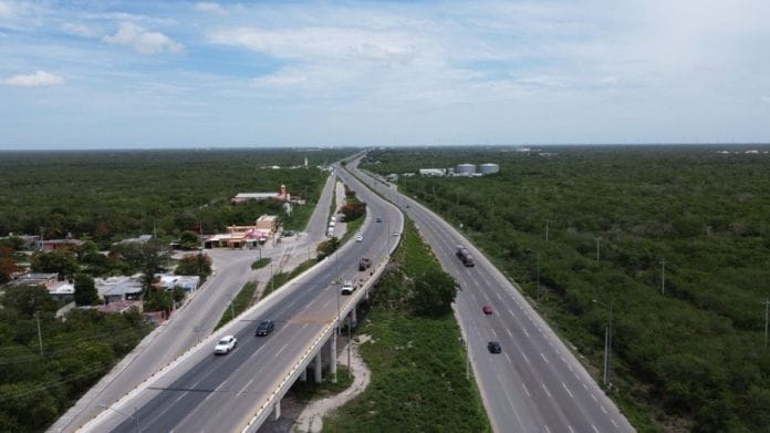 Cambios de vialidad en Progreso para unidades pesadas por trabajos del viaducto elevado