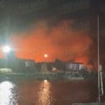 Se desató el infierno en Telchac Puerto; fuerte incendio afectó embarcaciones