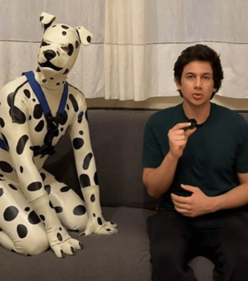 Hombre abandona todo para vivir como perro y enciende redes