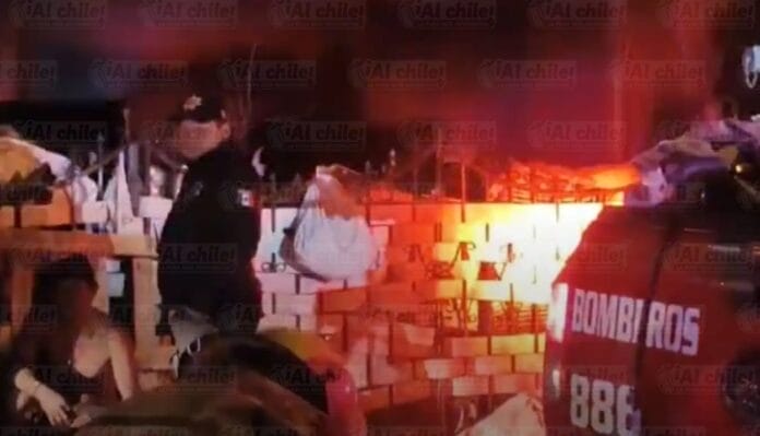 Riña entre “compas” termina en incendio de predio abandonado en la Lázaro Cárdenas