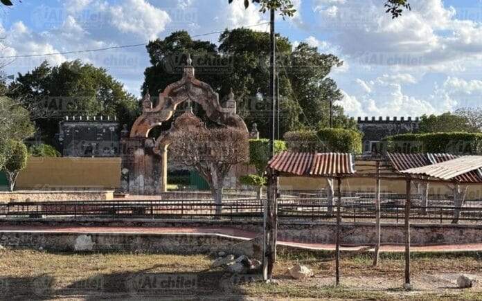 Yaxcopoil extracción de materiales