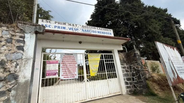 Pleito entre doñitas dentro de una primaria termina en tragedia; una no la libró
