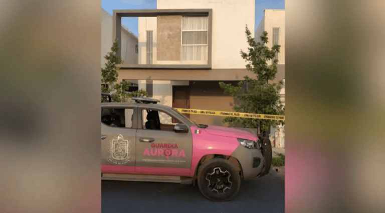Chiquito de seis añitos muere tras estrellarse contra puerta de cristal en Nuevo León