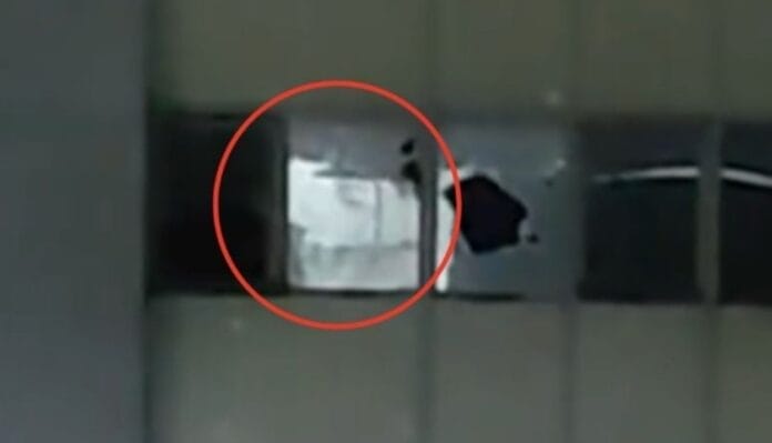 Misterio en Tlatelolco: captan extraña figura en hospital abandonado de CDMX Misterio en Tlatelolco: captan extraña figura en hospital abandonado de CDMX