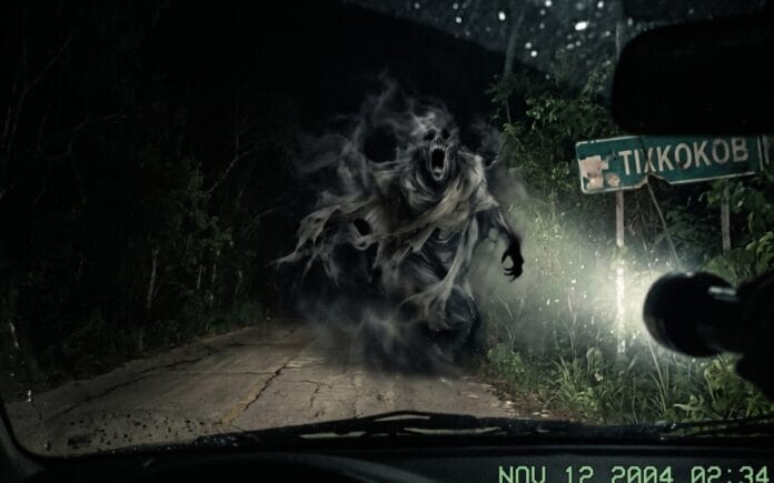 ¿Fantasma en el Periférico de Mérida?: Conductor habría captado a supuesto ente cruzando la vía Fantasma en el Periférico de Mérida
