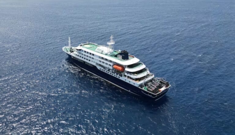 De terror: brote en crucero deja varios muertos y enfermos graves