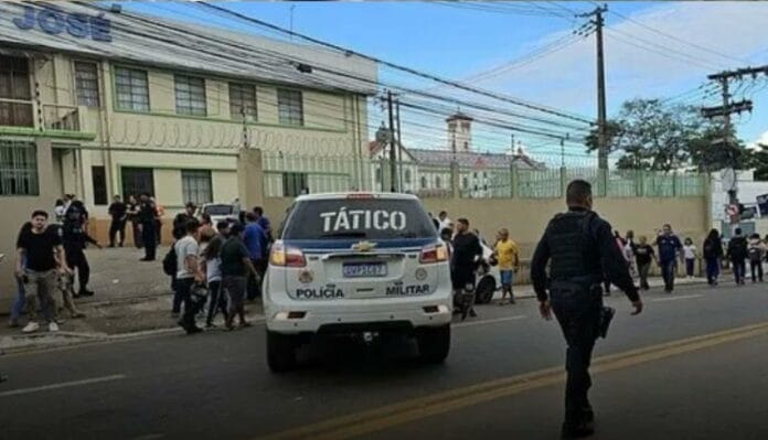 Chavito de 13 años desata tiroteo en escuela y deja muertos