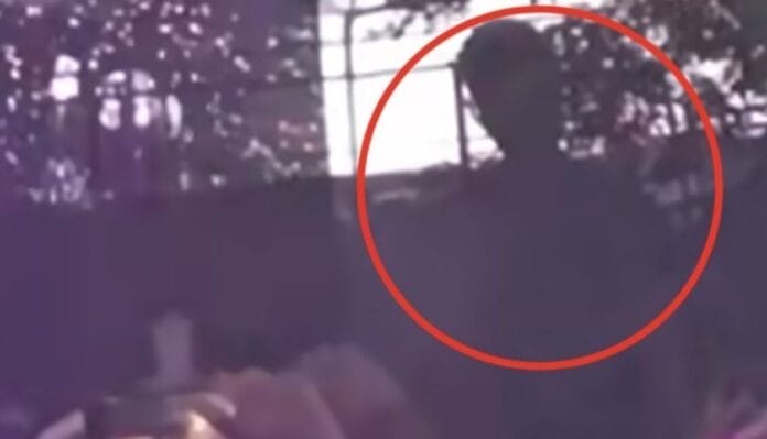 “¿Qué carajos es eso?”: fans de BTS captan misterioso a ente paranormal en pleno concierto