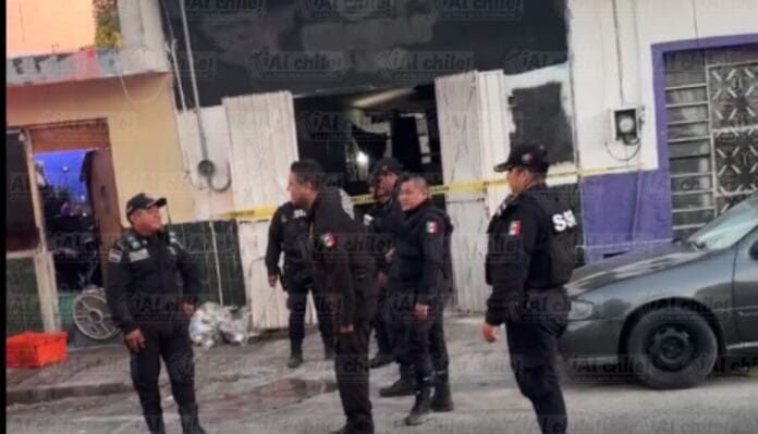 Apuñala a su propio carnal en pleno Progreso; pelea familiar termina bañada en sangre