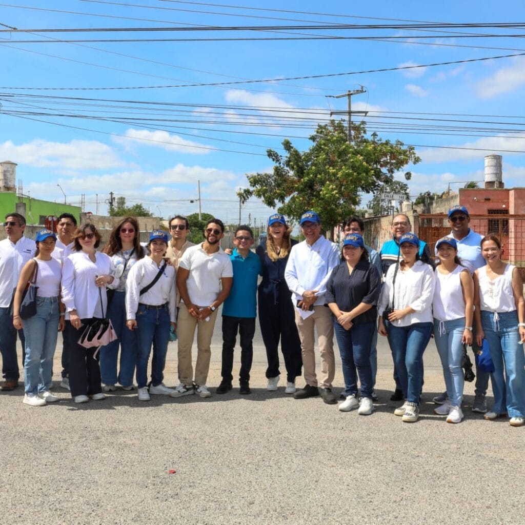 Ceci Patrón y estudiantes buscan darle nueva vida al mercado de San Roque