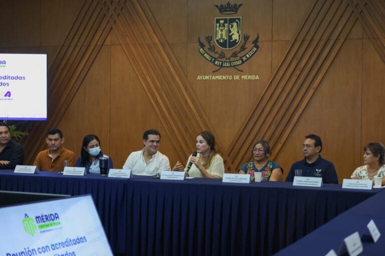 Reconoce Cecilia Patrón a acreditados de Micromer por fortalecer apoyos a emprendedores