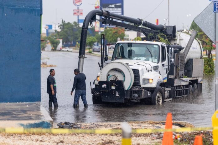 ¡No cayó agua, se cayó el cielo! Mérida rompe récord histórico de lluvias en pleno mayo ¡No cayó agua, se cayó el cielo! Mérida rompe récord histórico de lluvias en pleno mayo
